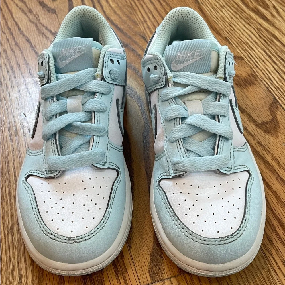 Kid’s Nike Dunk Low White/Glacier Blue Sneakers/Shoes. Size 12C.